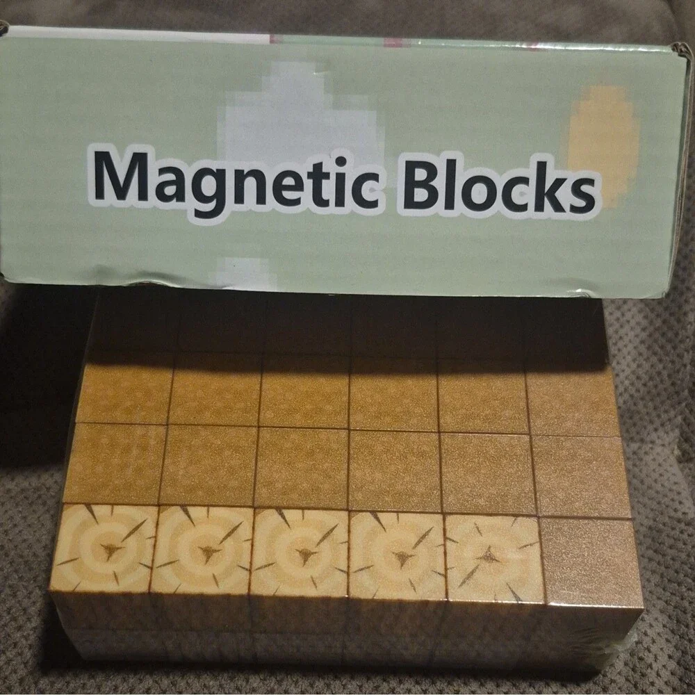 Minecraft Magnetic Blocks Deluxe Version Set 48-Piece Building Set Age 3+ Box